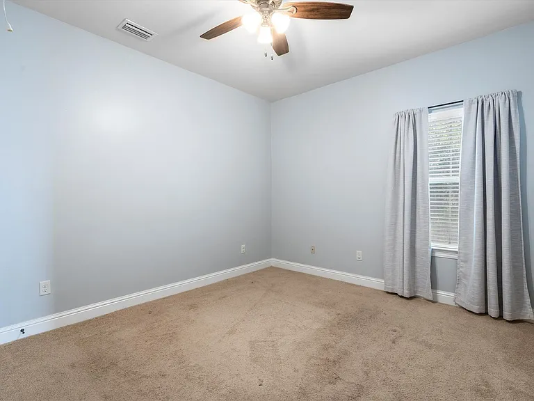 1056 Linlen Ave — Photo 12
