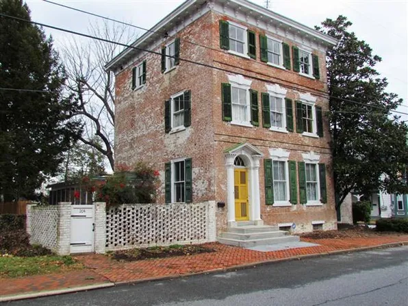 204 W Mount Vernon St, Smyrna, DE 19977