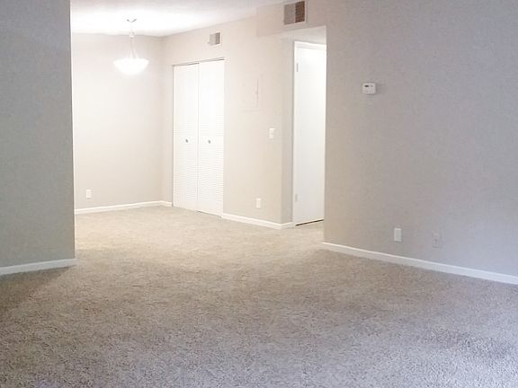 3rd image of 616 Emory Oak Ct