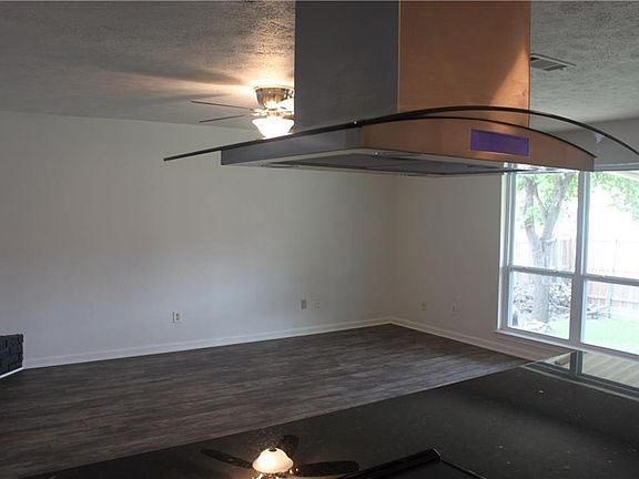 2nd image of 5401 Strickland Cir
