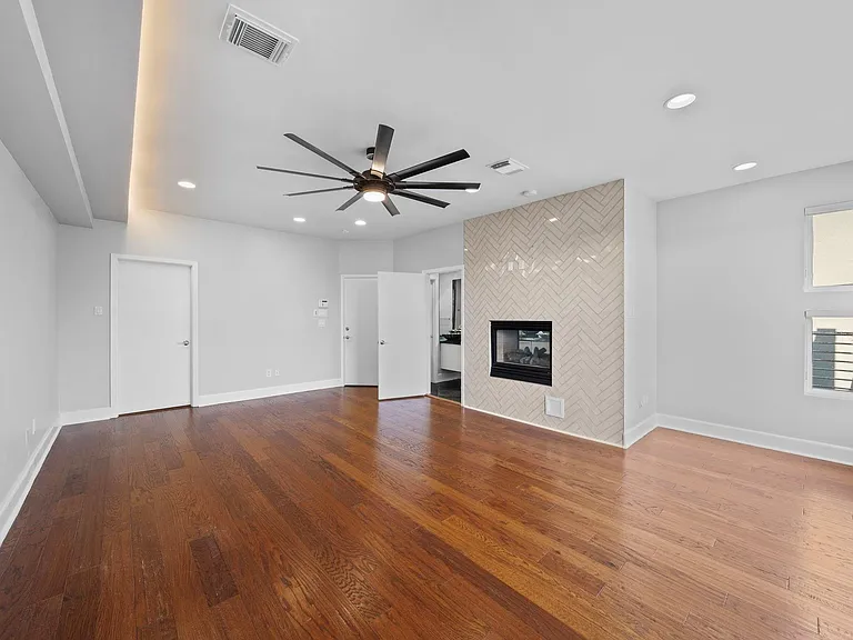 1822 Brun St — Photo 18
