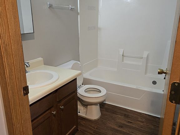 2nd image of 2424 Park Ave #16