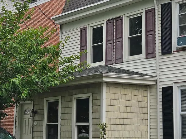 212 W Pearl St, Burlington, NJ 08016