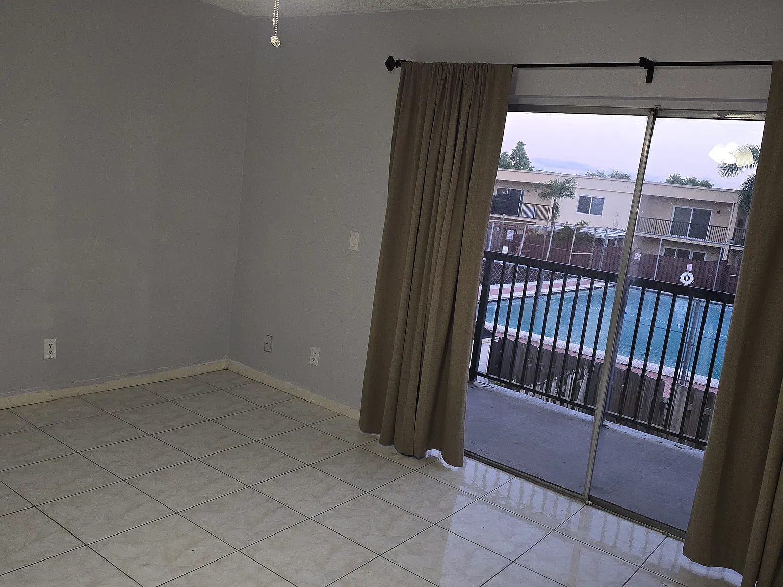 2 bed, 1.5 bath, 1400 sqft, $2,295 — Photo 1