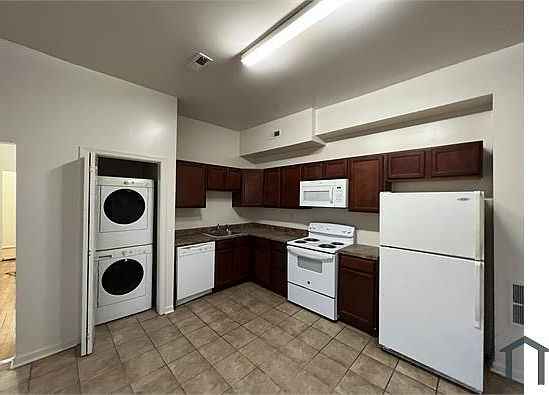 2nd image of 2911 Greenmount Ave Floor 1B