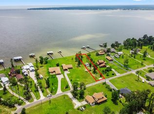 363 Emerald Ln, Onalaska, TX 77360