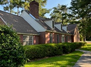 125 Holly Dr, Statesboro, GA 30458