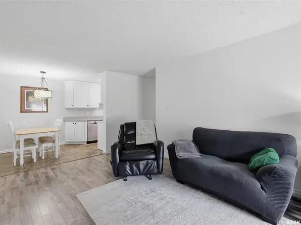 UNIT 717-310 STILLWATER DRIVE, Saskatoon, SK S7J 4H7