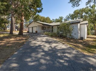 48866 Rock Point Rd, Oakhurst, CA 93644