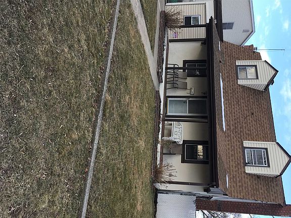 2nd image of 91 E Cedar St