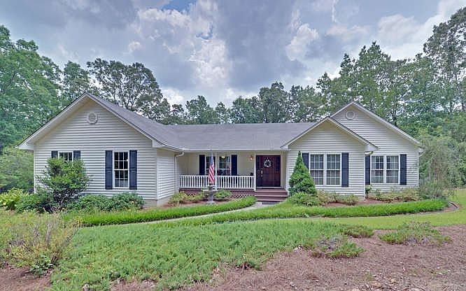 1st image of 1024 Holly Hills Dr