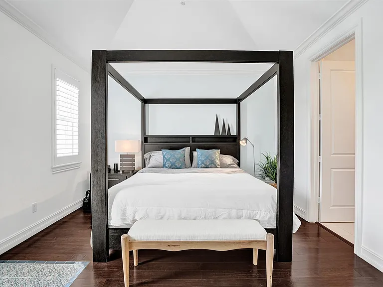 381 E Cannery Row Cir — Photo 18