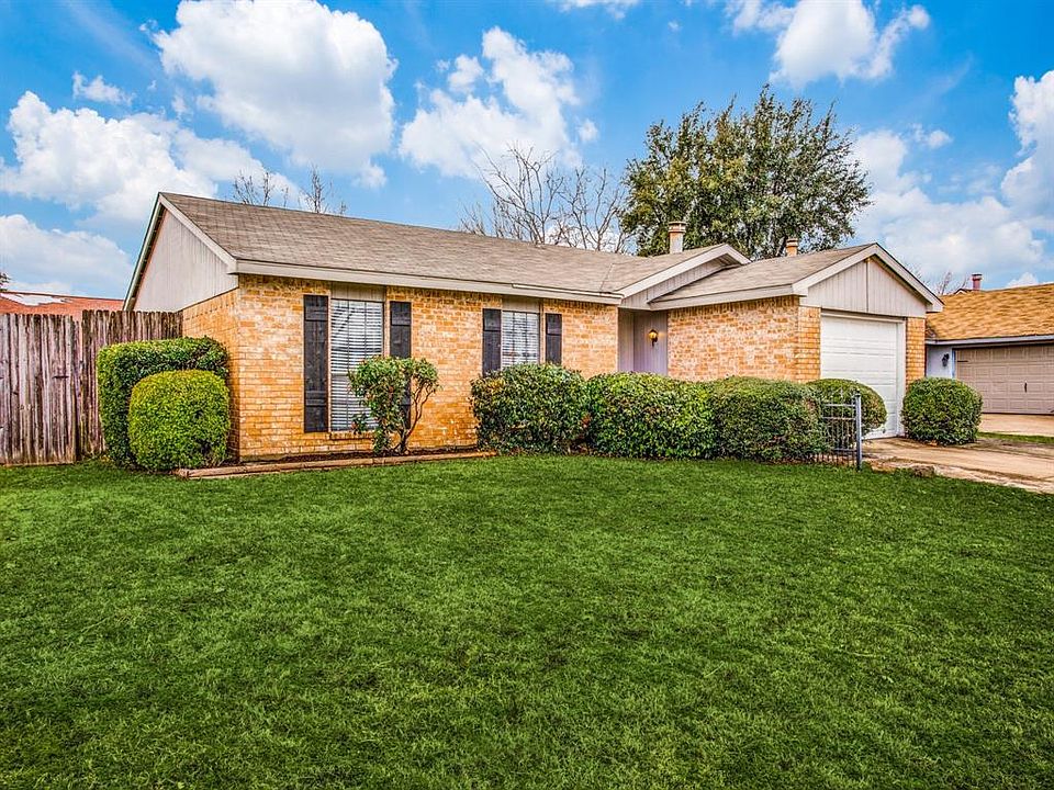 1st image of 4424 Pepperbush Dr