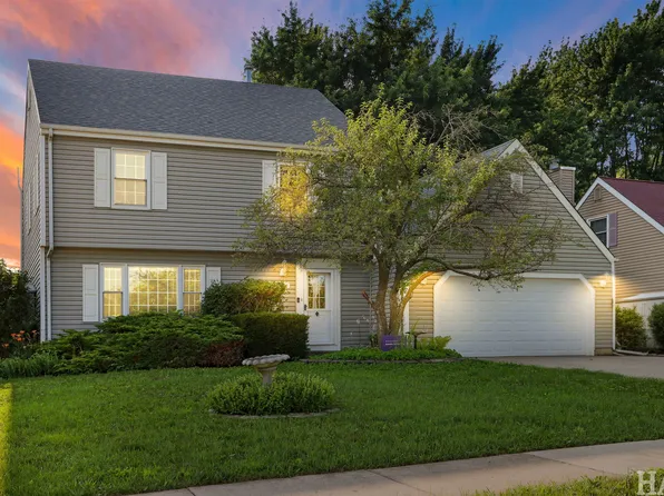 824 Paine Ave, Lindenhurst, IL 60046
