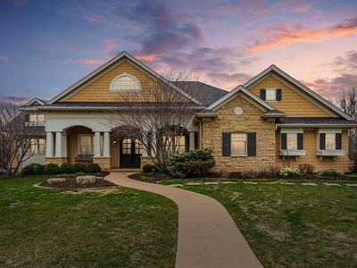 1749 Creek Wood Dr, Dubuque, IA, 52003