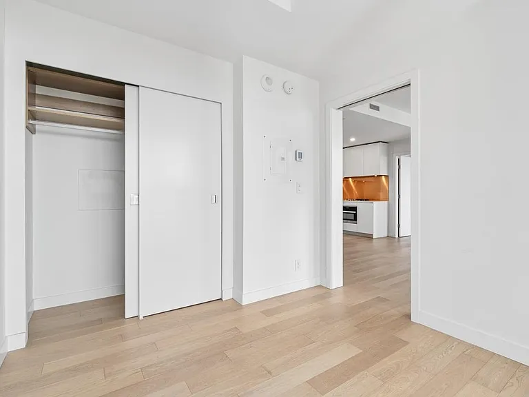 1480 Howe St #3105 — Photo 21