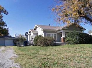522 N 5th Ave, Stroud, OK 74079