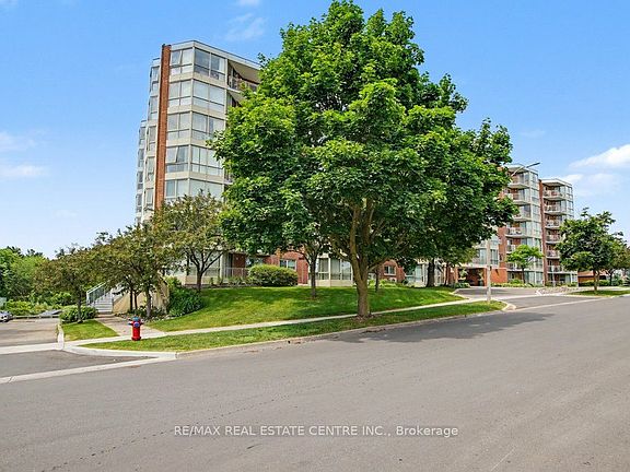 2nd image of 26 Hall Rd #604