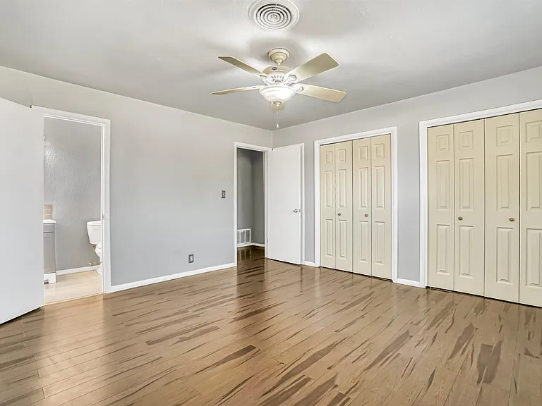 201 Cardinal Cir S — Photo 29
