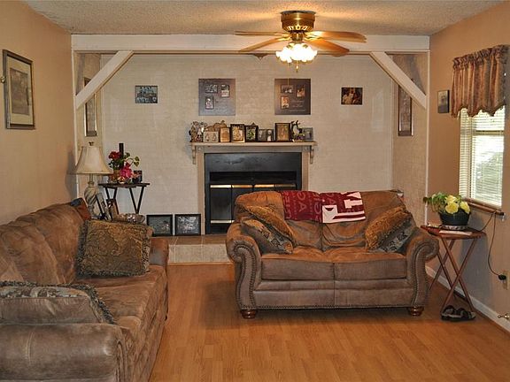 3rd image of 21307 Binford Cir