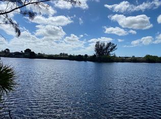 1001 NW 33rd Ave, Cape Coral, FL 33993