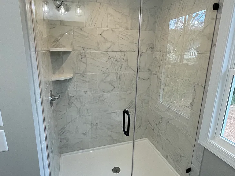 1315 Clarendon St #B — Photo 7