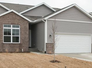 227 Windflower Ln, Solon, IA 52333