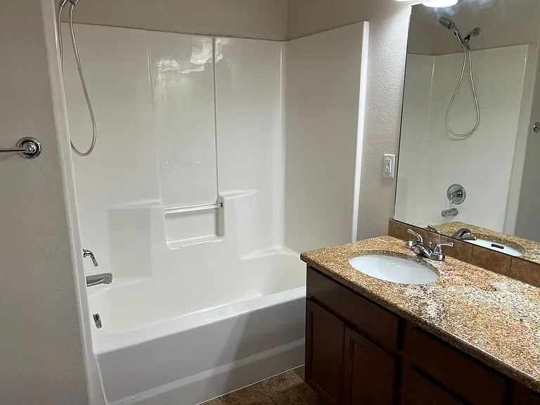 4809 Garnet Way — Photo 12