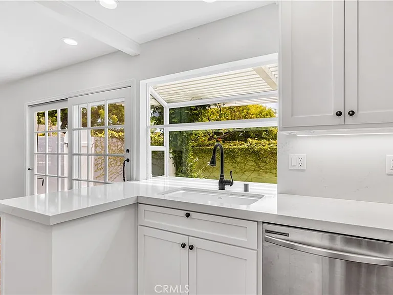 33051 Christina Dr — Photo 11