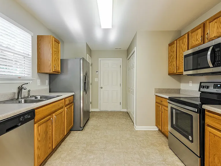 259 N Fuquay Springs Ave — Photo 7