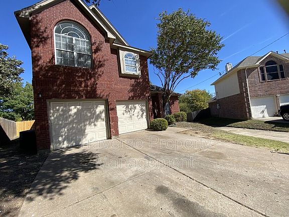 2nd image of 903 Freshwood Ct