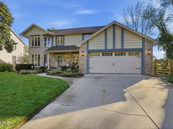 2210 Apsley Blvd, Toledo, OH 43617