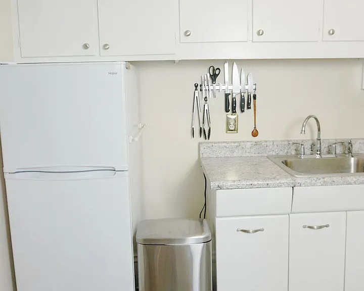 Castle Court Apartments - Midtown — Photo 49