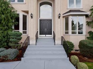 2555 Remington Dr, West Linn, OR 97068