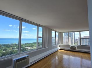 5649 N Sheridan Rd #21, Chicago, IL 60660