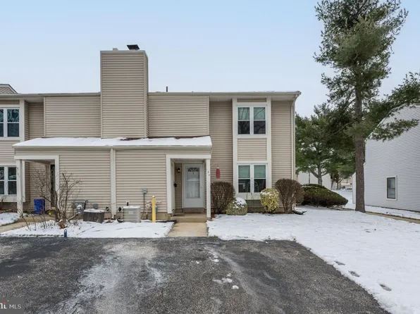 194 Cypress Ct, Marlton, NJ 08053