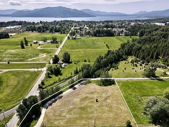 4th image of 44 Knitting Ln