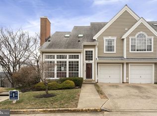 438 Overlook Dr, Occoquan, VA 22125