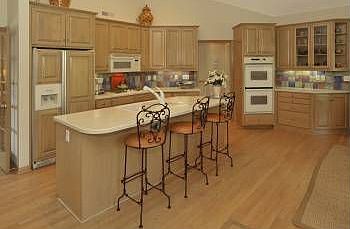 3rd image of 303 Waycliffe Dr N