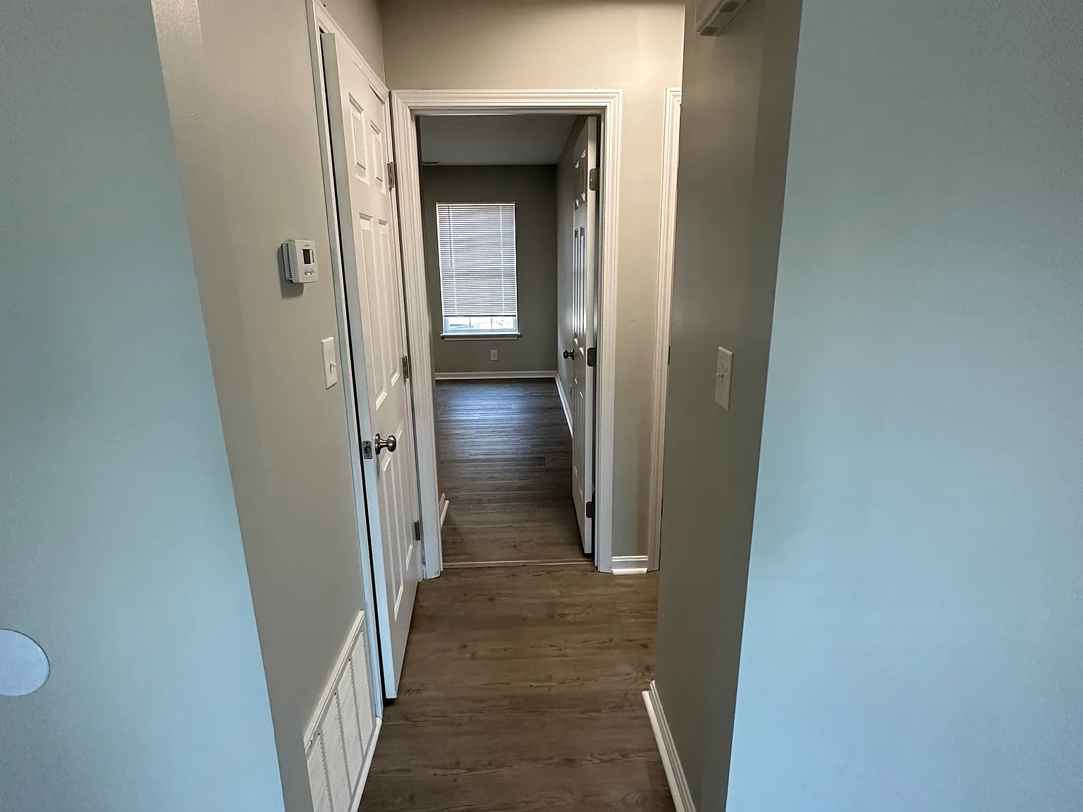 2 bed, 850 sqft, $1,000 — Photo 4