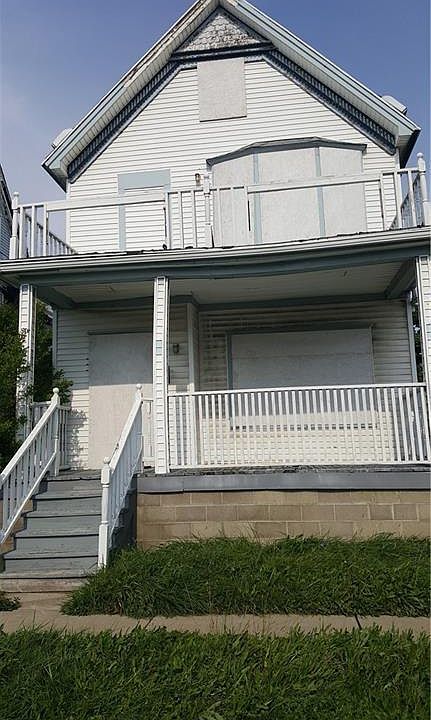 1st image of 428 Carlton St