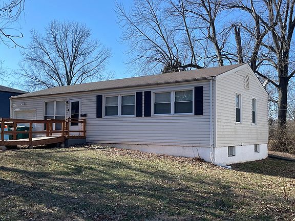 2nd image of 9943 Gloucester Dr