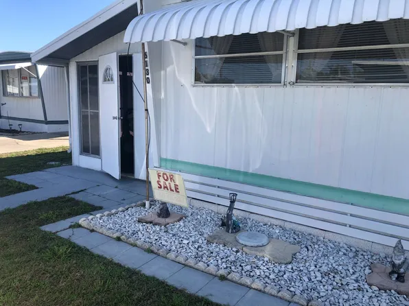 6130 Pleasant St #6130, Zephyrhills, FL 33542