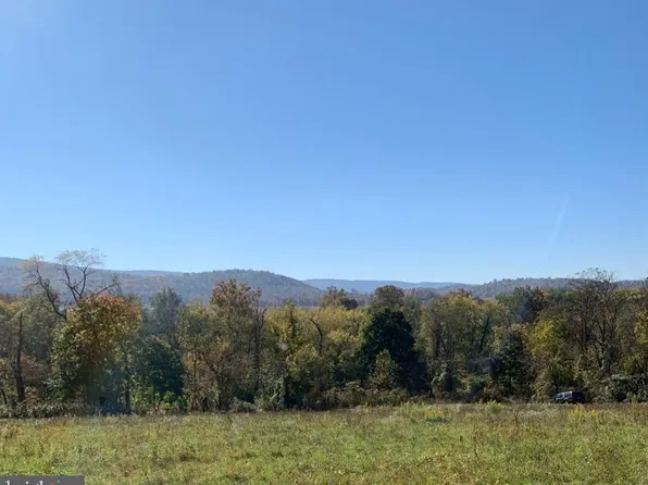 1020 Front St, Mc Veytown, PA 17051