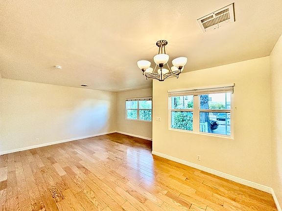 2nd image of 5253 Topanga Canyon Blvd #1/2