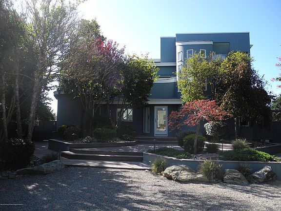 5th image of 353 Dusty Miller Dr