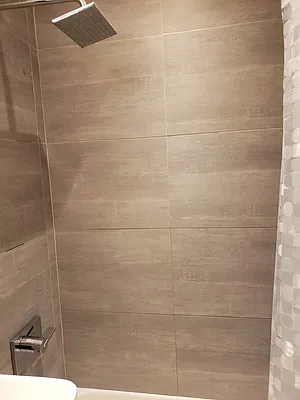 Rented by The Hamilton Group | media 21