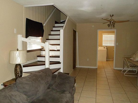 4th image of 4914-16 Lafaye St