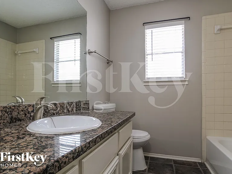 13907 Beckwith Dr — Photo 13