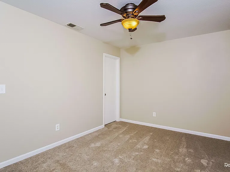 111 Firefly Ln — Photo 9